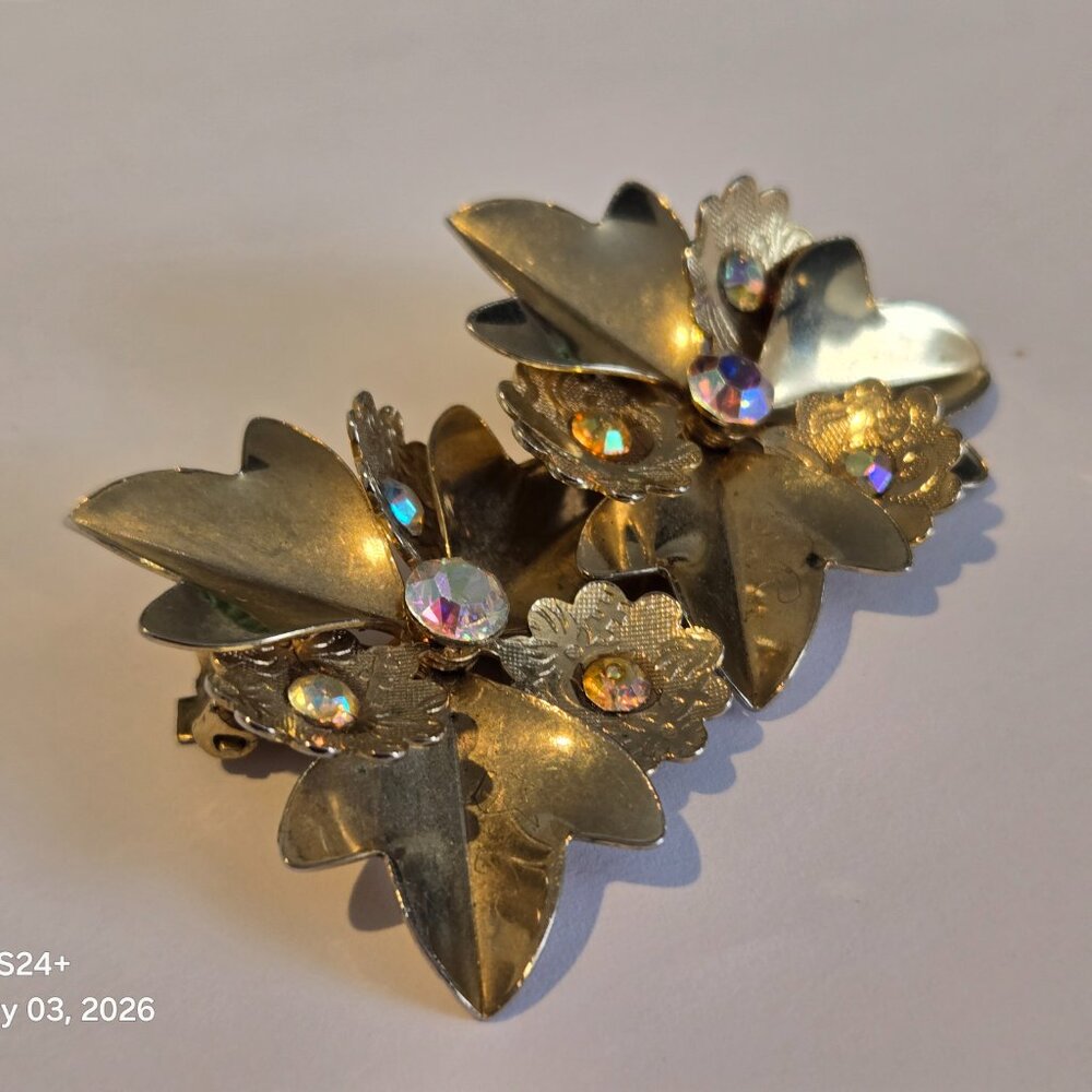 Flower Shaped Rhinestone Clip On Earrings